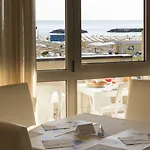 Ξενοδοχείο Life 4*