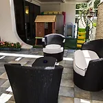 Ξενοδοχείο Life 4*