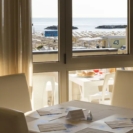 Hotel Life 4*