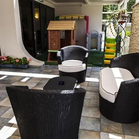 Ξενοδοχείο Life 4*