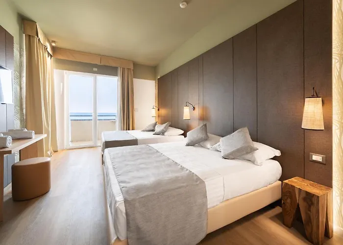 Hotel Life 4*