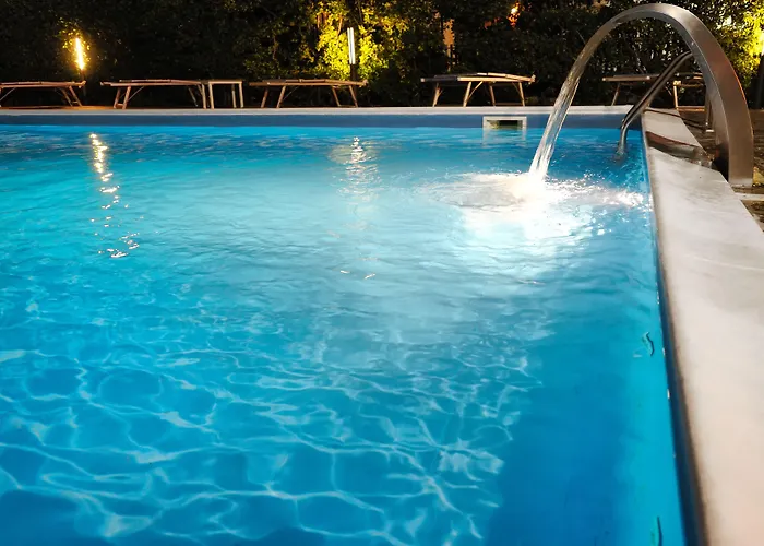 Life Hotel 4*