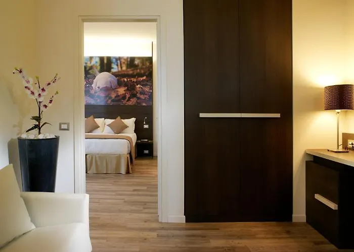 Life Hotel